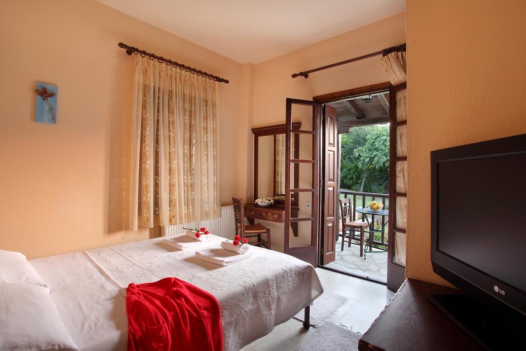 Hotel Stilvi à Tsagkarada Chambre photo
