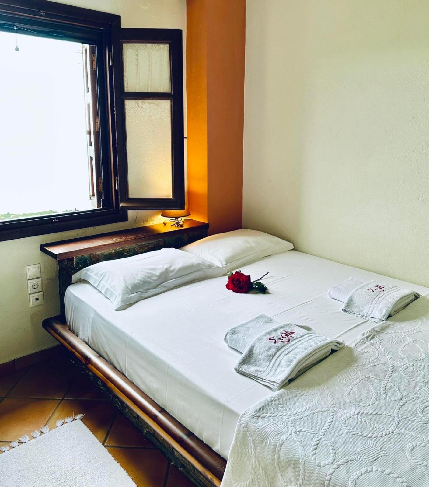 Hotel Stilvi à Tsagkarada Extérieur photo